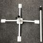 Flip Lock Aluminum Telescopic Pole with Base for Supporting Light